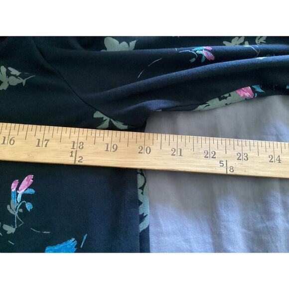 J.Jill Wearever Collection Floral Swing 3/4 Sleeve Pleat-Back dress. - Picture 5 of 6